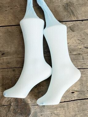 New Music Legs Seamless Fishnet Pantyhose Baby Blue